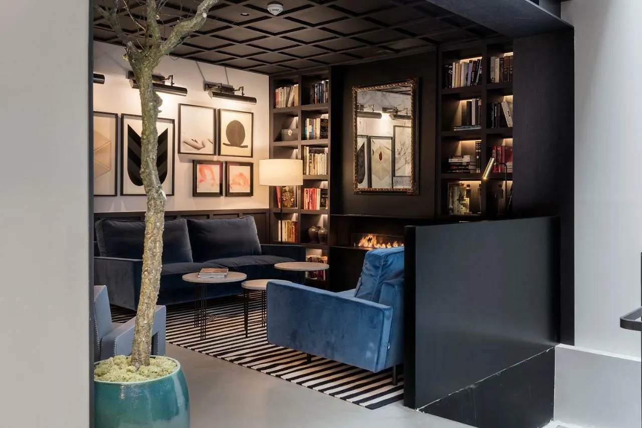 ***  ברצלונה Yurbban Ramblas Boutique Hotel ספרד